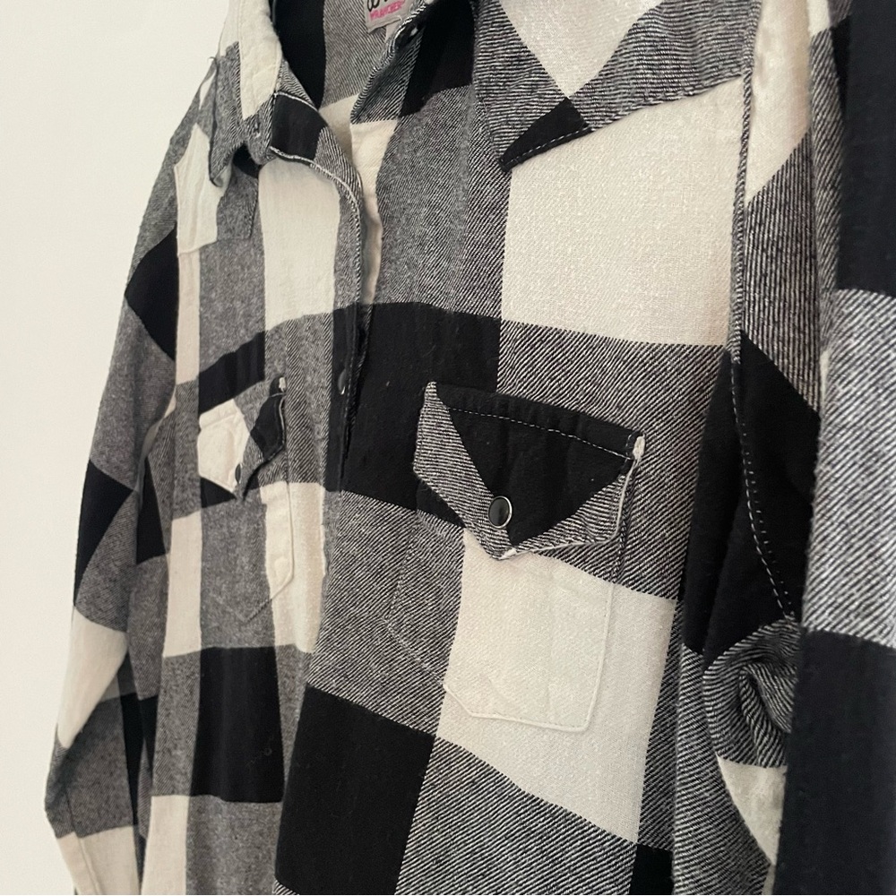 Wrangler Black and White Plaid Shirt - Picture 2 of 5
